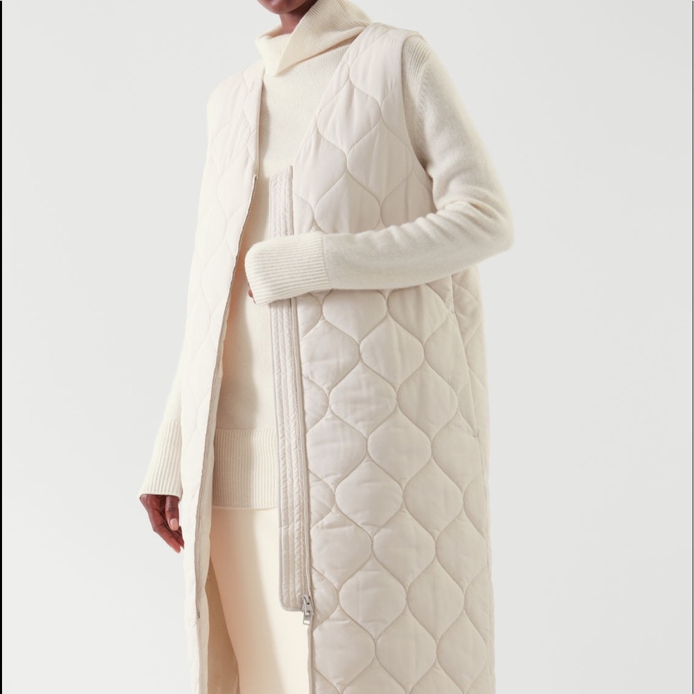 COS Sz Small Longline Quilted Gilet (Vest) - Fall 2021 Season